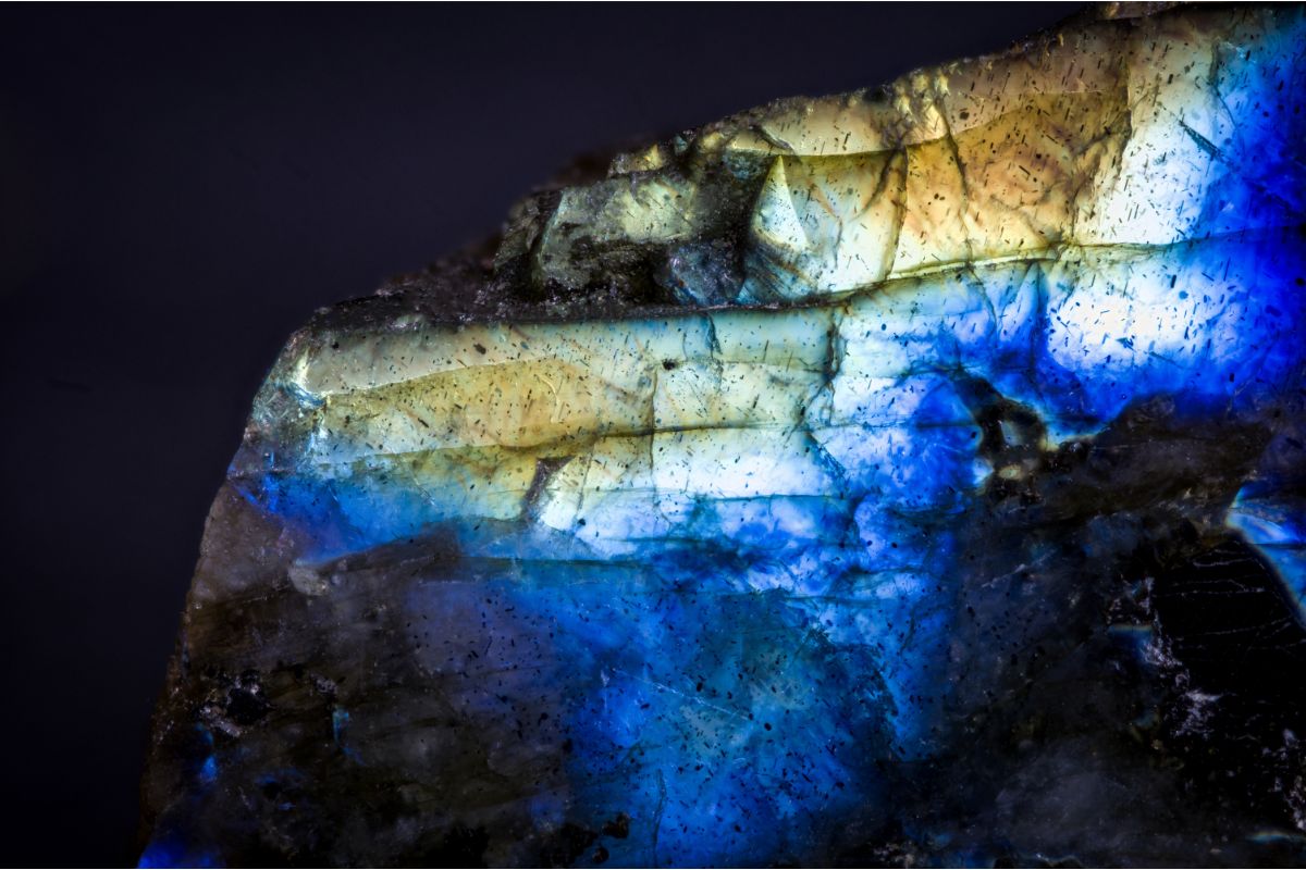 Can Labradorite Get Wet?
